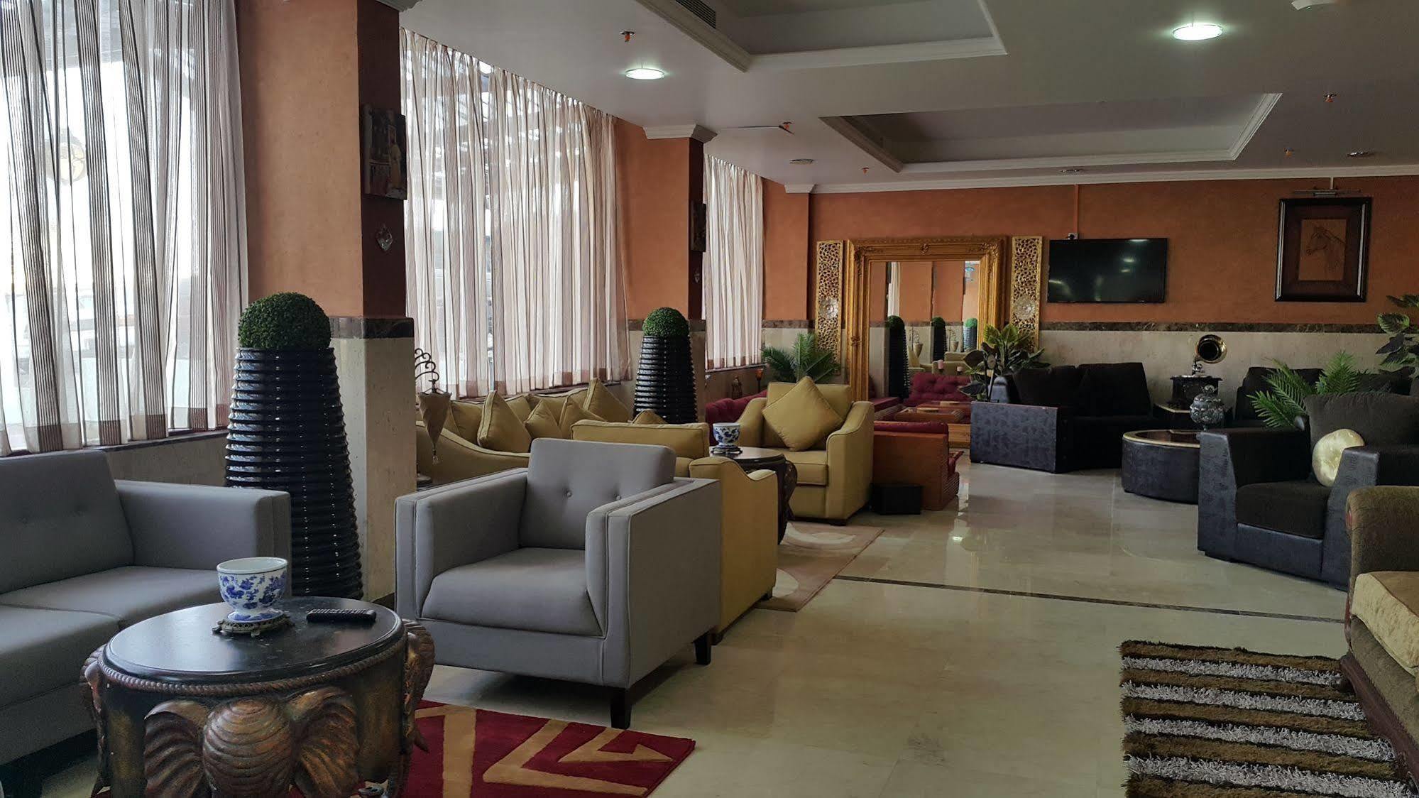 Mirage Hotel Al Aqah Esterno foto